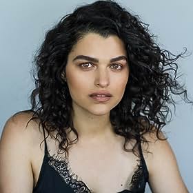 Eve Harlow