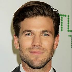 Austin Stowell